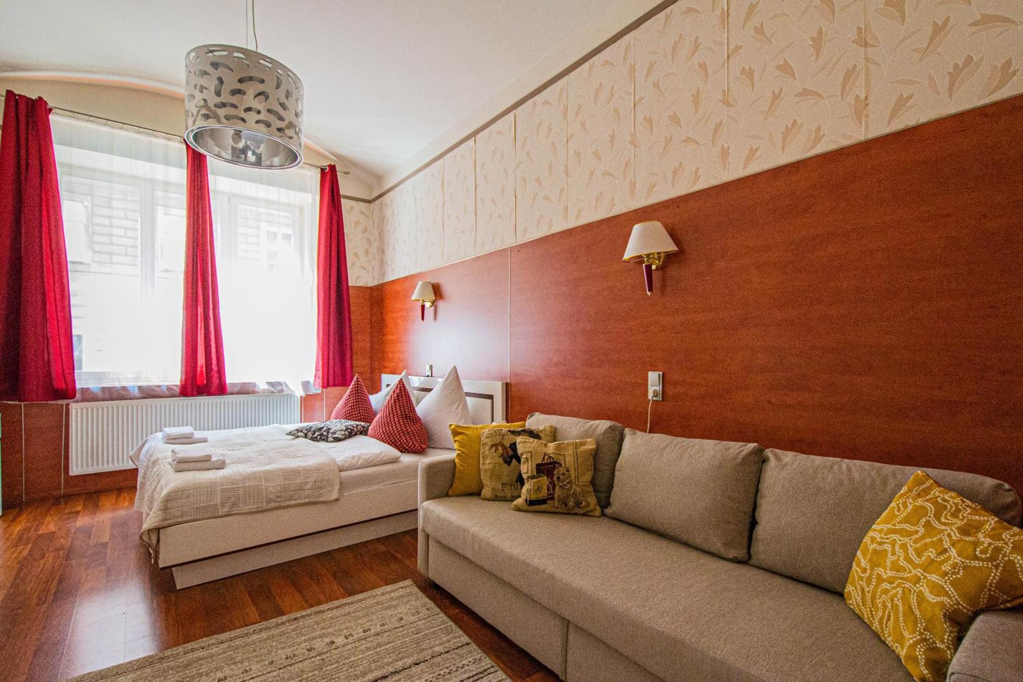 2bdr Flat Behind Museum Apartament *